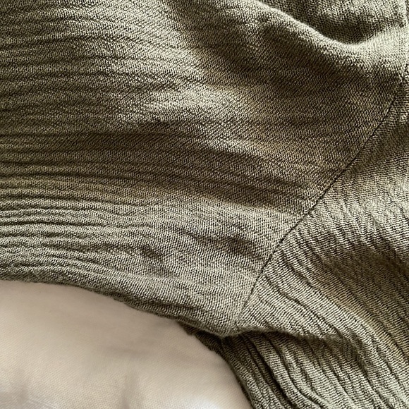 GUC Socialite Green Blouse - Picture 7 of 7